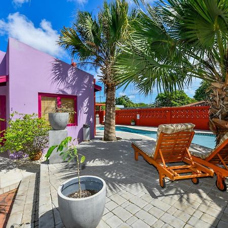 Cadushi Apartments Oranjestad Exterior photo