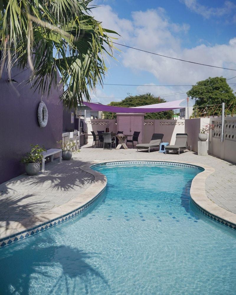 Cadushi Apartments Oranjestad Exterior photo