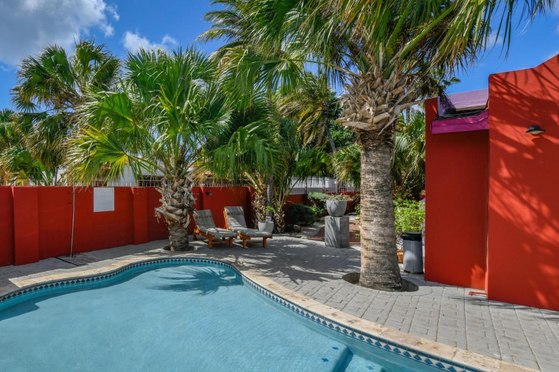 Cadushi Apartments Oranjestad Exterior photo