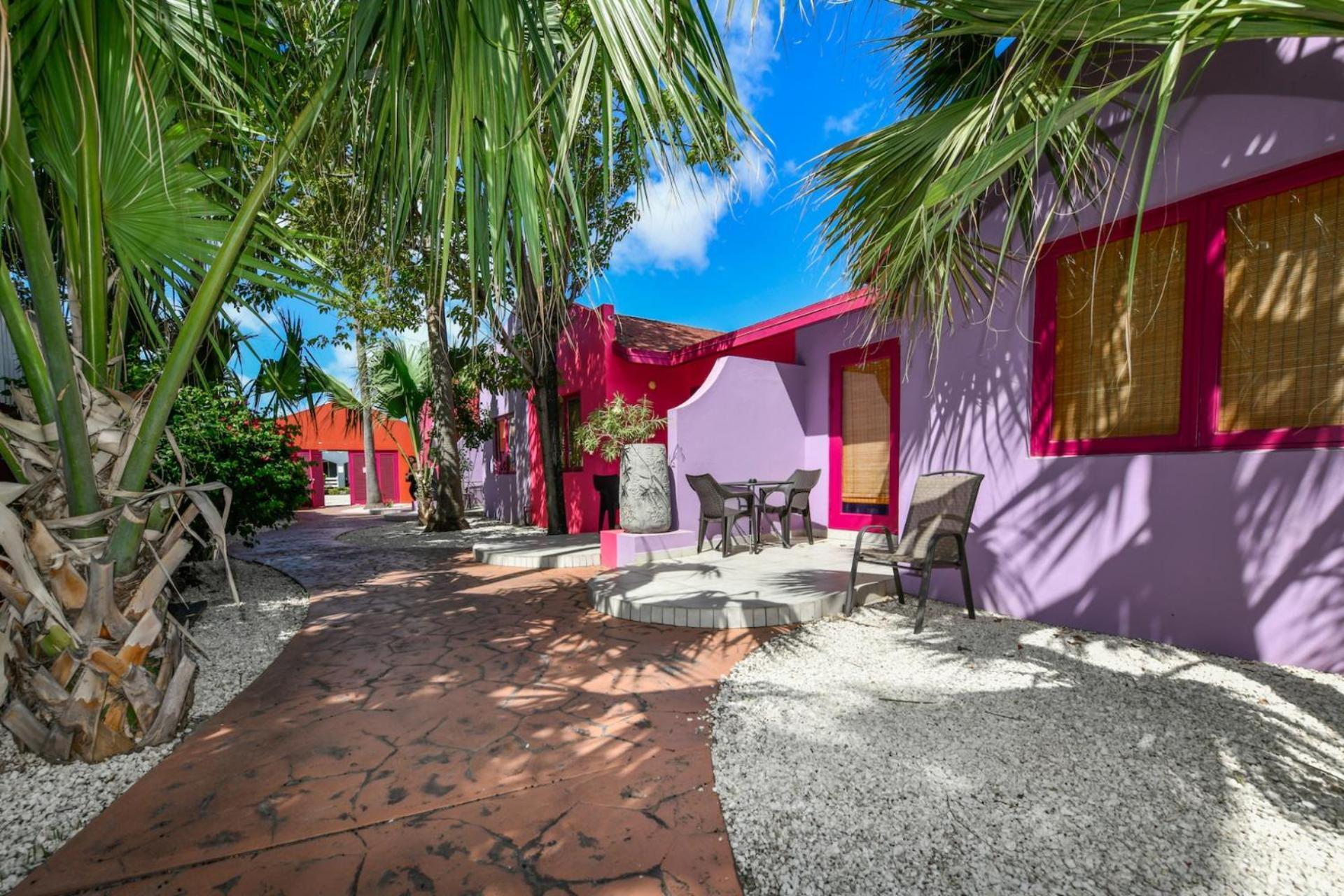 Cadushi Apartments Oranjestad Exterior photo