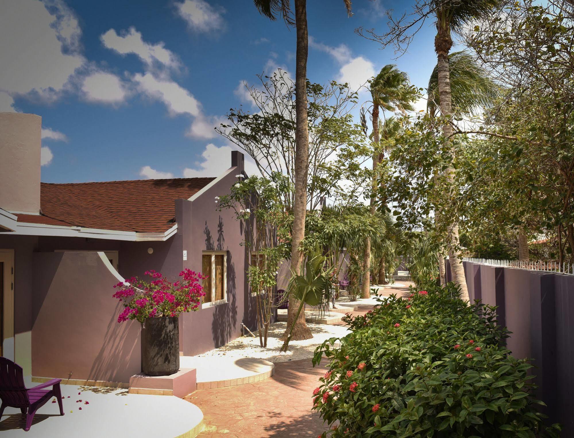 Cadushi Apartments Oranjestad Exterior photo